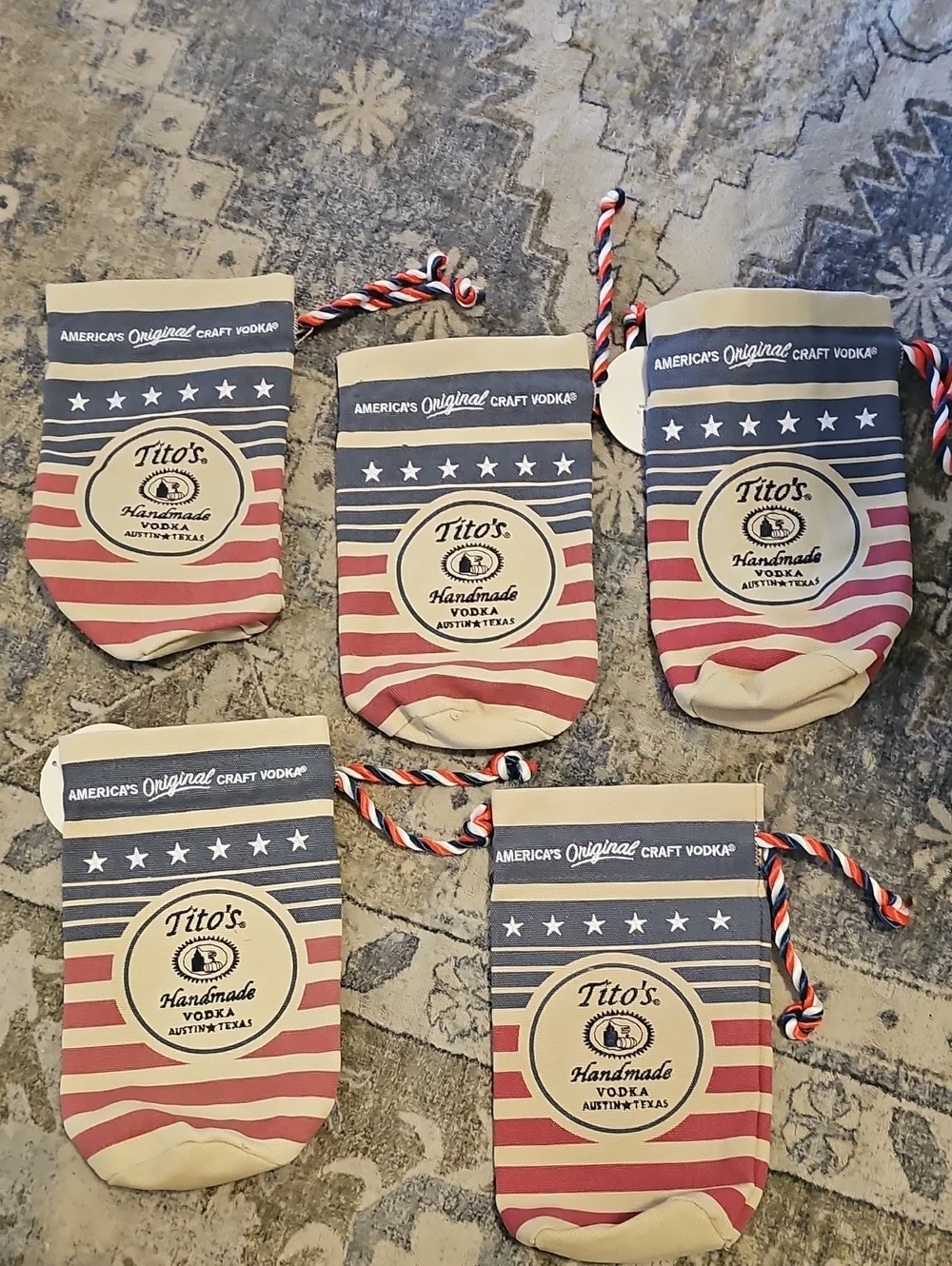 5 Tito Pouches